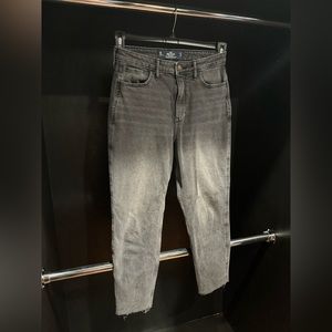 Hollister ultra high rise mom jean